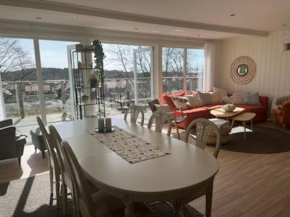 Lovely house by the sea close to Marstrand